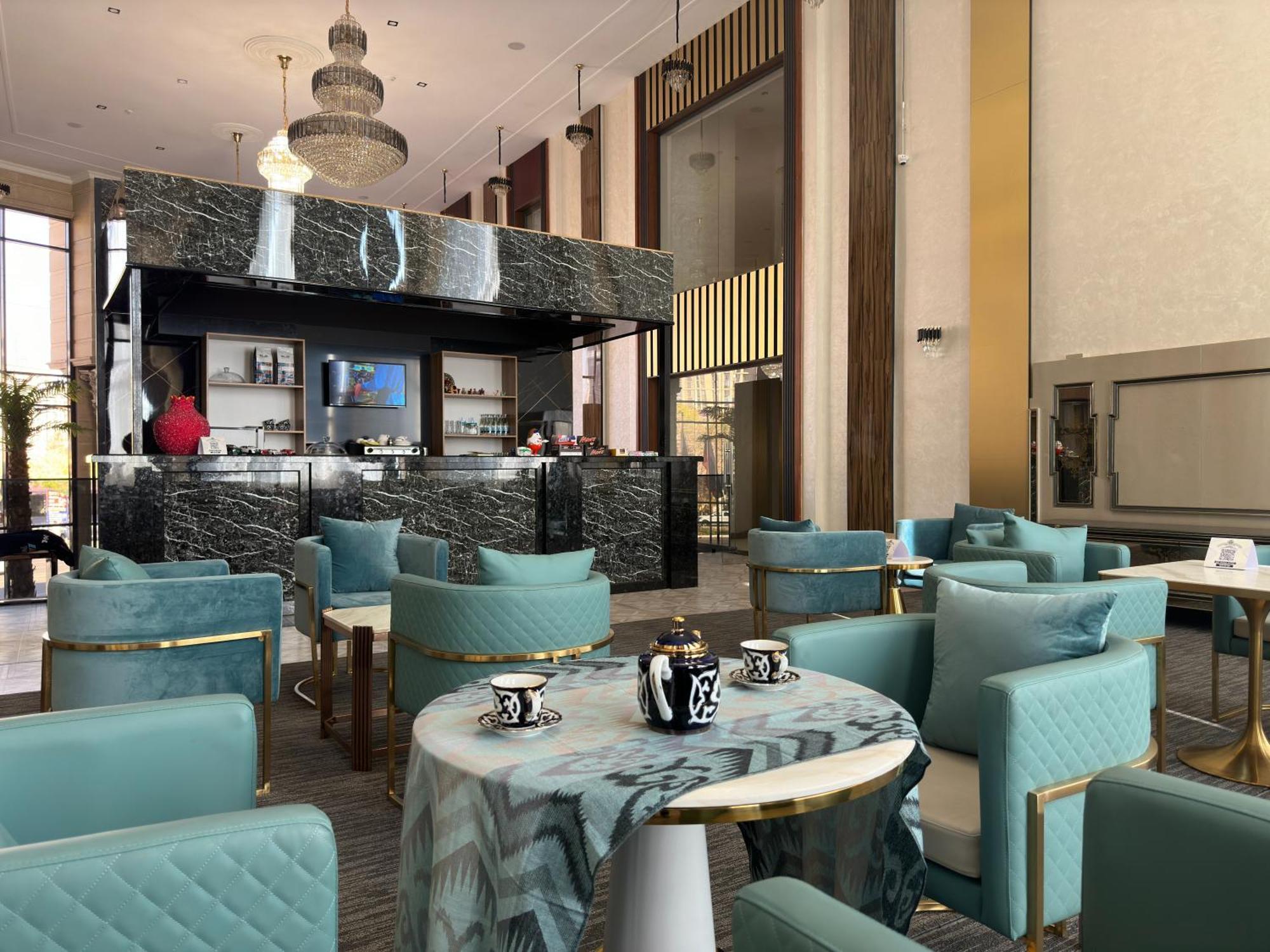 Art Royal Hotel Tasjkent Buitenkant foto